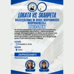 Plakat szkolnej debaty pt. „Debata szkolna: Lokata vs. skarpeta. Oszczędzanie w dobie niepewności gospodarczej”. Tło stanowi rozmyte zdjęcie banknotów. Dominują kolory: granatowy, niebieski i biały. Podano termin: 19 marca, godzina 12:35. Miejsce: aula. Na dole duży napis „Zapraszamy!”. Po prawej stronie znajdują się zdjęcia prowadzących: Joanna Sowa (1C) oraz Alicja Misztal (1G). U góry widoczne są dwa okrągłe logotypy szkoły i programu „Złote Szkoły”.